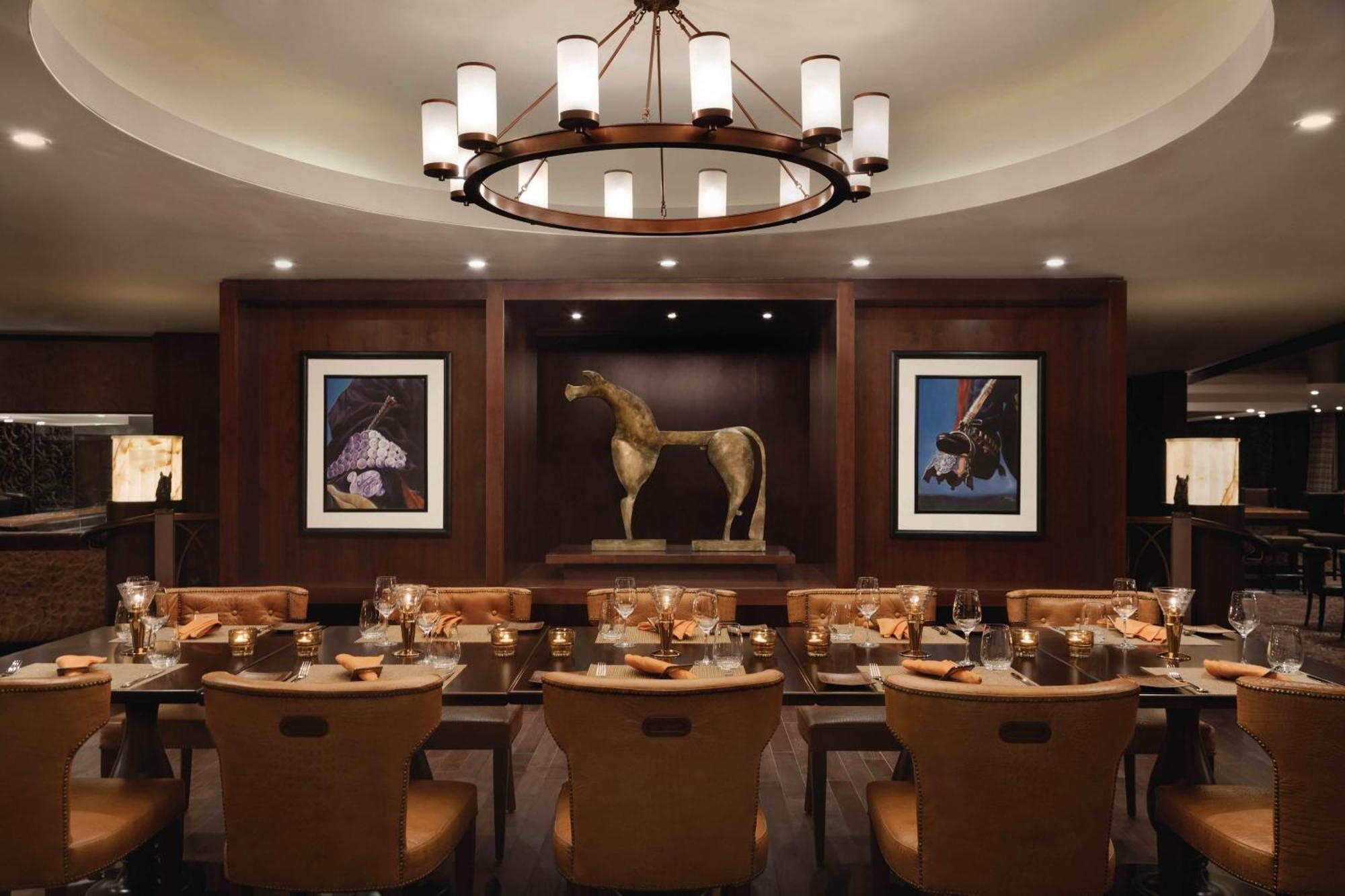 Jw Marriott Marquis City Center Doha Buitenkant foto The Jockey Club